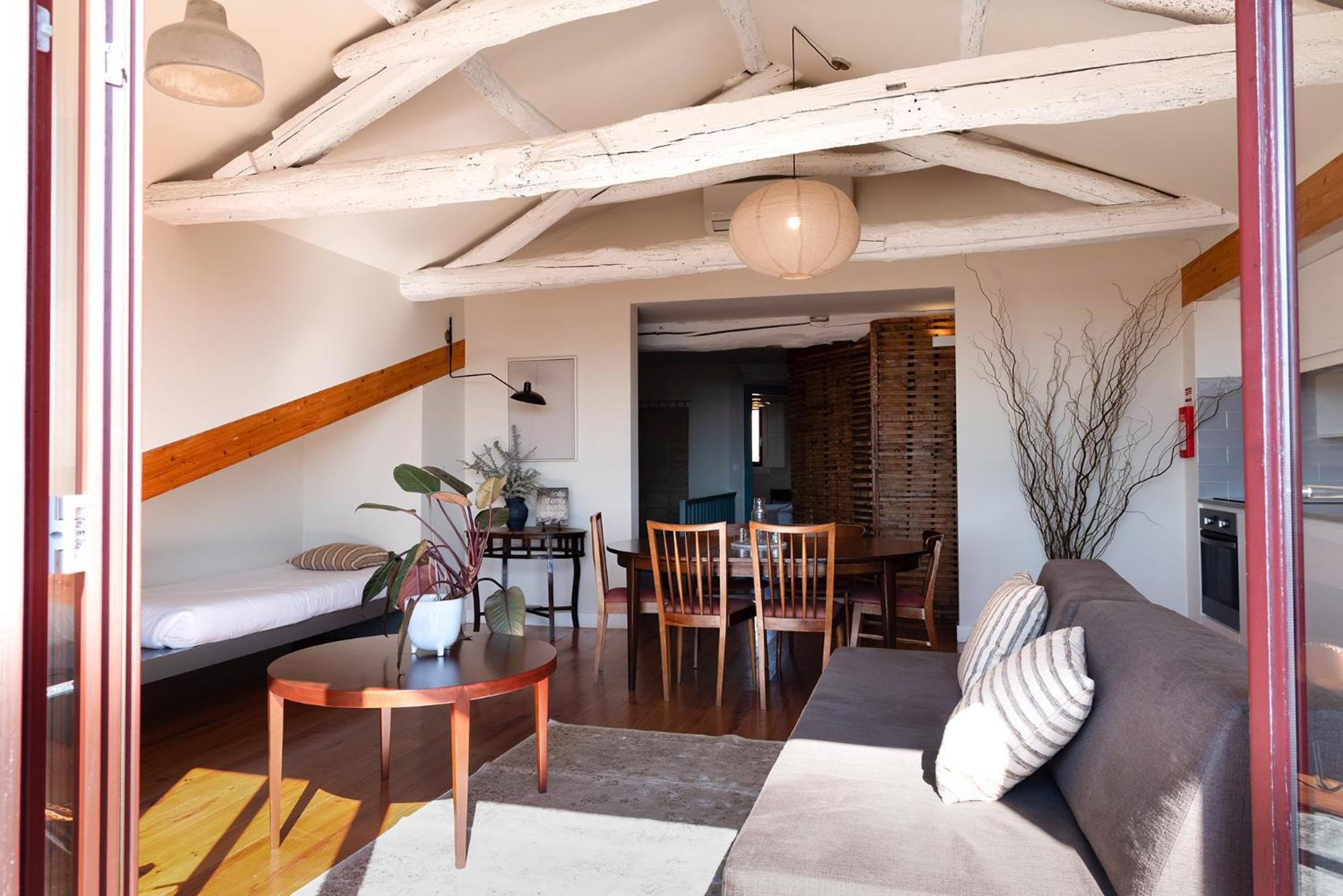 Alves Da Veiga Apartment 2*