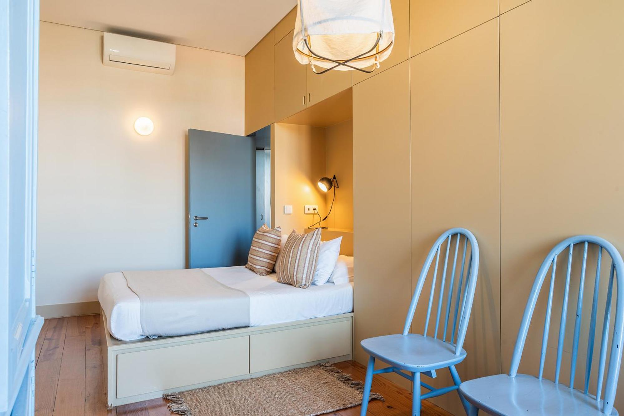 Alves Da Veiga Apartment 2*