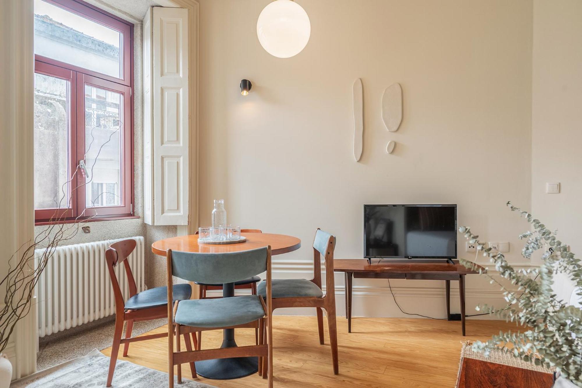 Alves Da Veiga Apartment 2*